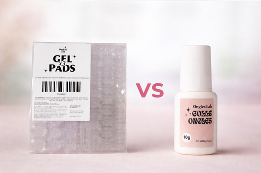 Gel Pads vs Colle Liquide : Quelle méthode choisir pour coller ses ongles?