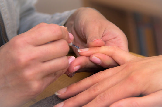 Ongle transparent : comment les traiter rapidement ?